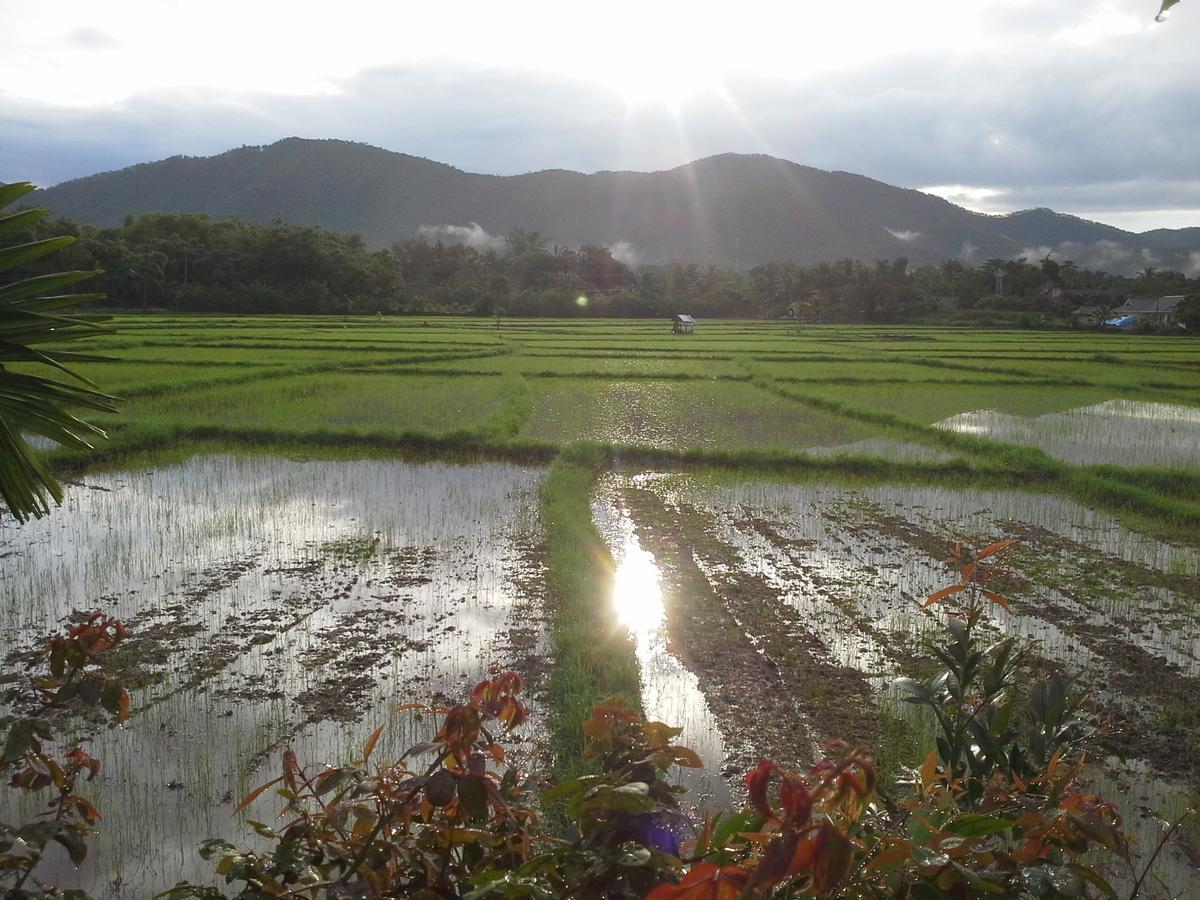 Jamjuree Garden Bed & Breakfast Ban Thung Ma Nieo Exterior photo