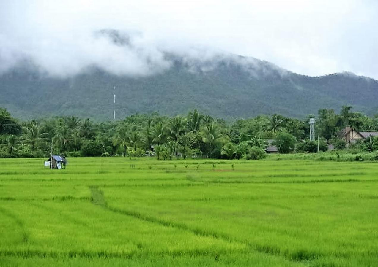 Jamjuree Garden Bed & Breakfast Ban Thung Ma Nieo Exterior photo