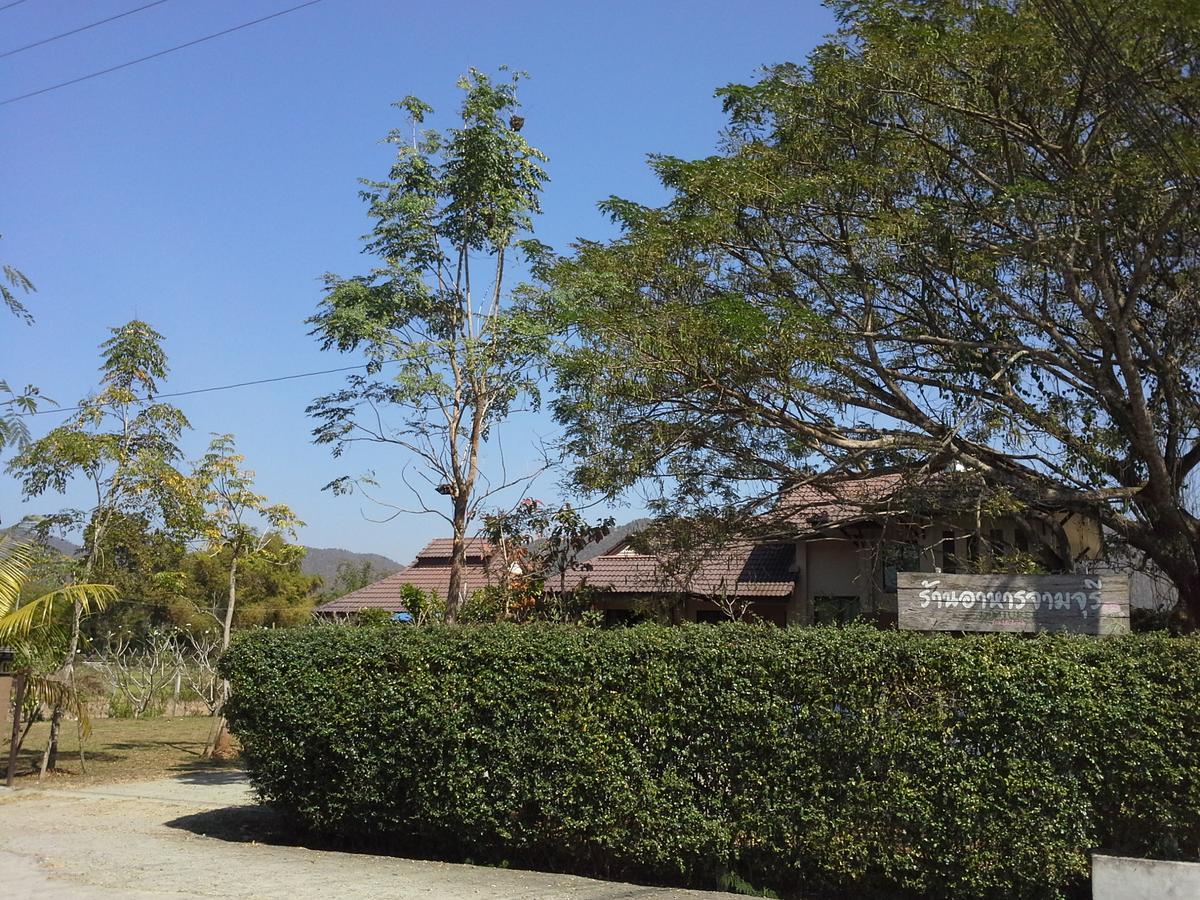 Jamjuree Garden Bed & Breakfast Ban Thung Ma Nieo Exterior photo
